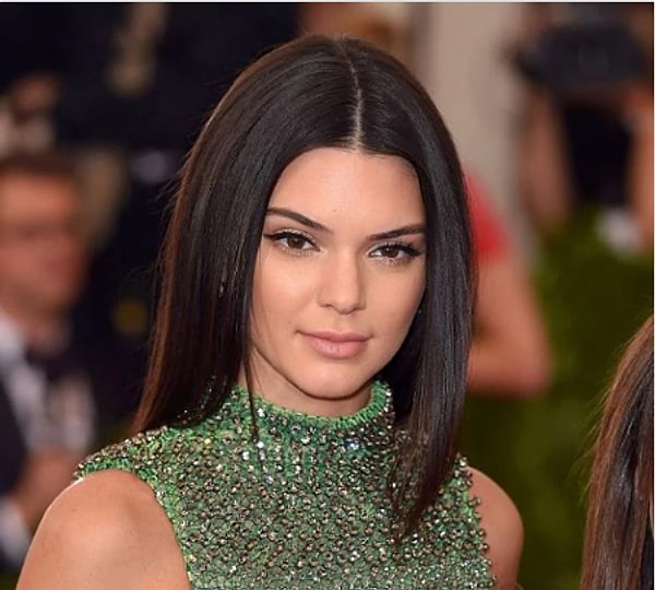 10. Пробор посередине