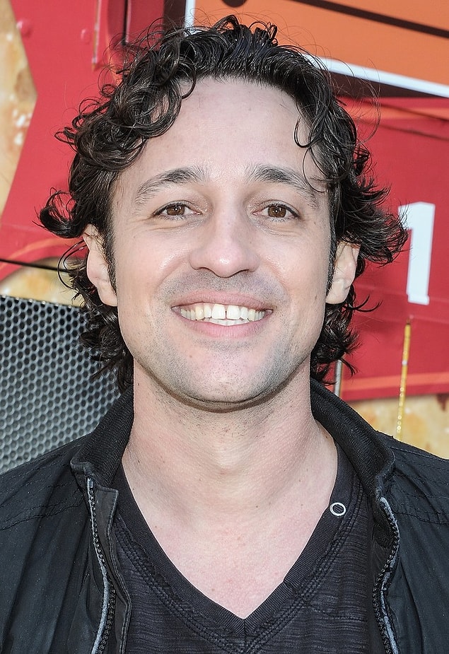 12. Thomas Ian Nicholas(Kevin Myers)