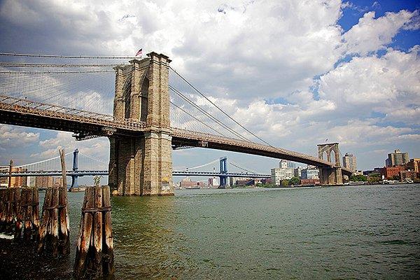 5. Brooklyn Köprüsü - New York, Amerika Birleşik Devletleri