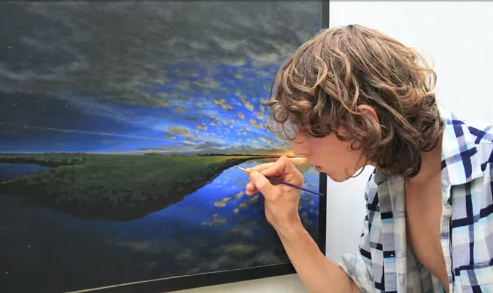 2.5 Yıl Süren Çalışmasını Timelapse Video ile Eğlenceli Bir Gösteriye Dönüştüren Ressam