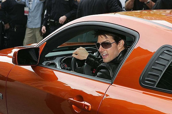 6. Вам нужны еще доказательства того, что Том действительно настоящий герой? Тогда ловите ;) В 1996 году актёр стал свидетелем аварии, в которой пострадала девушка. Он не только отправился вместе с ней в больницу, но и оплатил крупный счет, когда выяснилось, что у пострадавшей не было страховки.