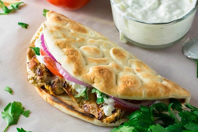 Yunan Mutfağında Bizden Az Biraz Esinlenilmiş Olan 13 Yemek Tarifi