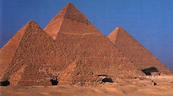 Mısır Piramitleri Hakkında