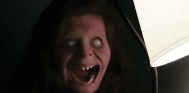 8. "Lights Out" aynı adlı filmin ilham kaynağı.