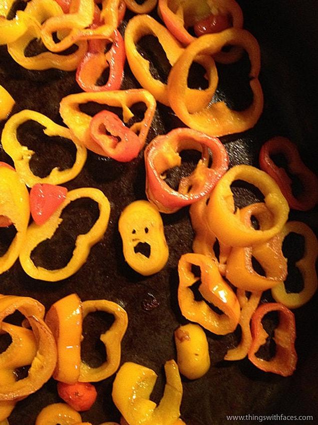19. This Munch-inspired screaming pepper!