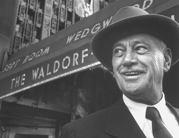 9. Пэрис Хилтон, правнучка Конрода Хилтона, основателя сети отелей Hilton