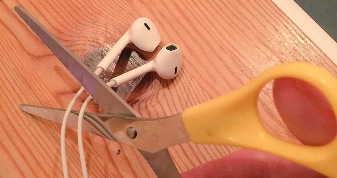 Kulaklık Çıkışı Olmayan iPhone 7 Aldığımız Zaman Yanında Gelecek 13 Kablosuz Dezavantaj