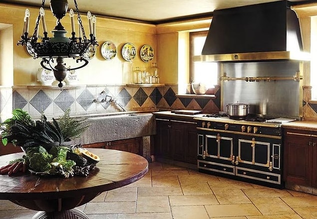 1. Roberto Cavalli