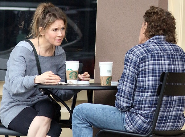 10. Она совсем не пытается выглядеть идеальной для тебя