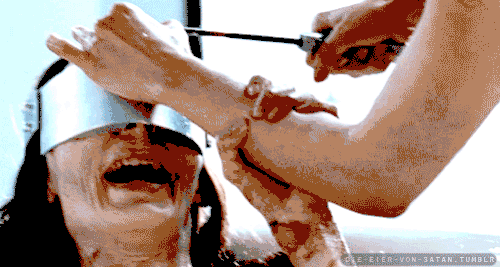 Martyrs (2008)