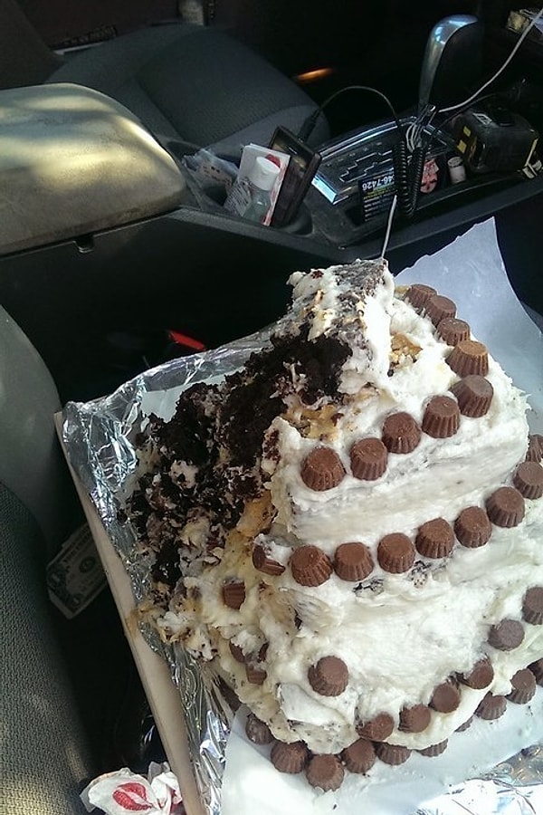 10. Свадьба пела и плясала. И ей было абсолютно все равно, получился торт или нет! 💃🍸🍹