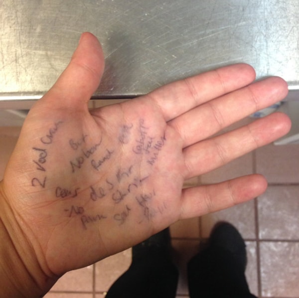 18. Когда вы не можете найти свой блокнот и вам приходится импровизировать