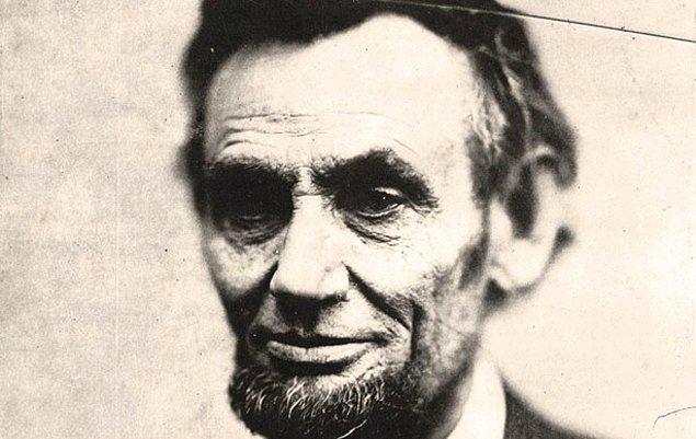 10. Abraham Lincoln, iki yüzlü olmakla suçlanır. Gülümseyerek cevap verir: