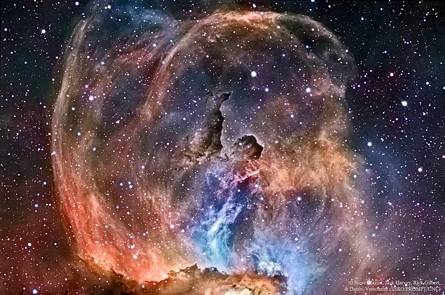 NGC 3576: Özgürlük Heykeli Bulutsusu