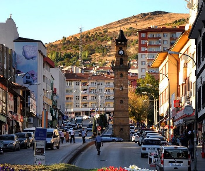 Kapandı mı, Kapanmadı mı? Valilikten Kafa Karıştıran 'İçkili Mekân' Açıklaması