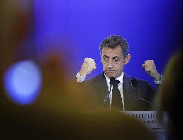 AB'nin zor bir durumda olduğunu söyleyen Nicolas Sarkozy, "30 sene sonra nüfusu yükselen ülkelerin başında Nijerya, Çin, Hindistan olacak. Bu ülkelerle ilişkilerimizi güçlendirmeliyiz" diye konuştu.