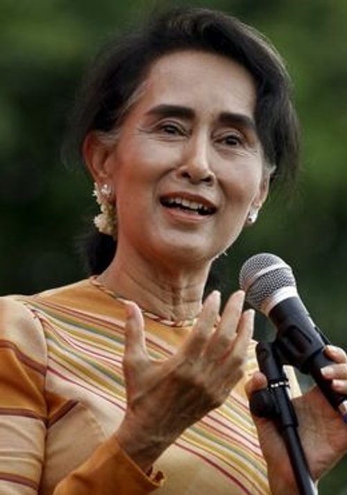 Günümüze kadar sadece 3 kişi hapisteyken Nobel Ödülü kazanmıştır.