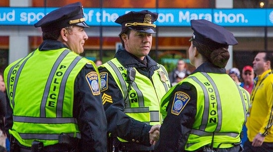 Boston Maratonu Saldırısını Anlatan Mark Wahlberg'li Patriots Day'den Fragman Geldi