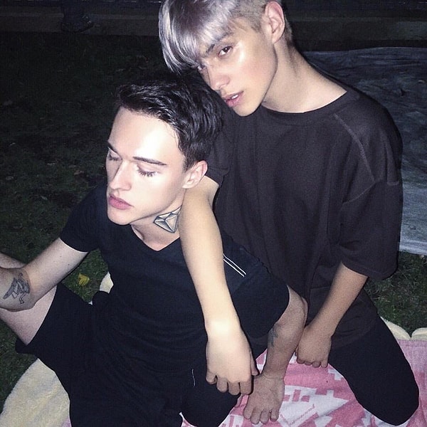 4. Кроме того, Герман представил публике своего возлюбленного – российскую фотомодель Рафаэля Сидорова.