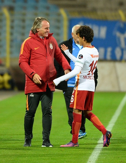 Riekerink: Bizim görevimizi doğru anda doğru hamleyle onların gelişimini sağlamak