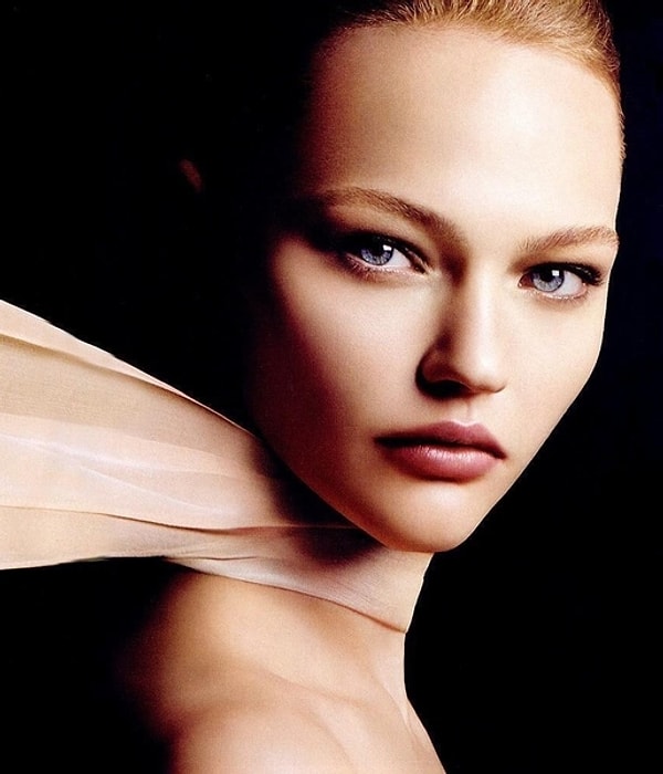 1. Саша Пивоварова