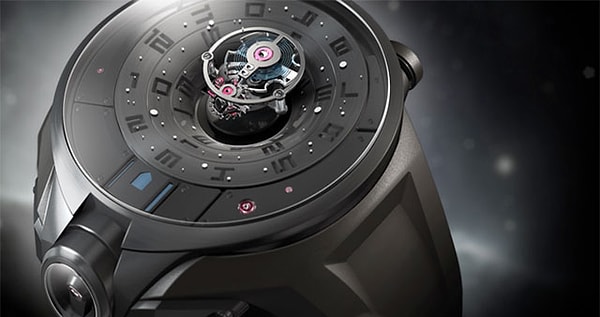 37. Часы Tourbillon Black Hole