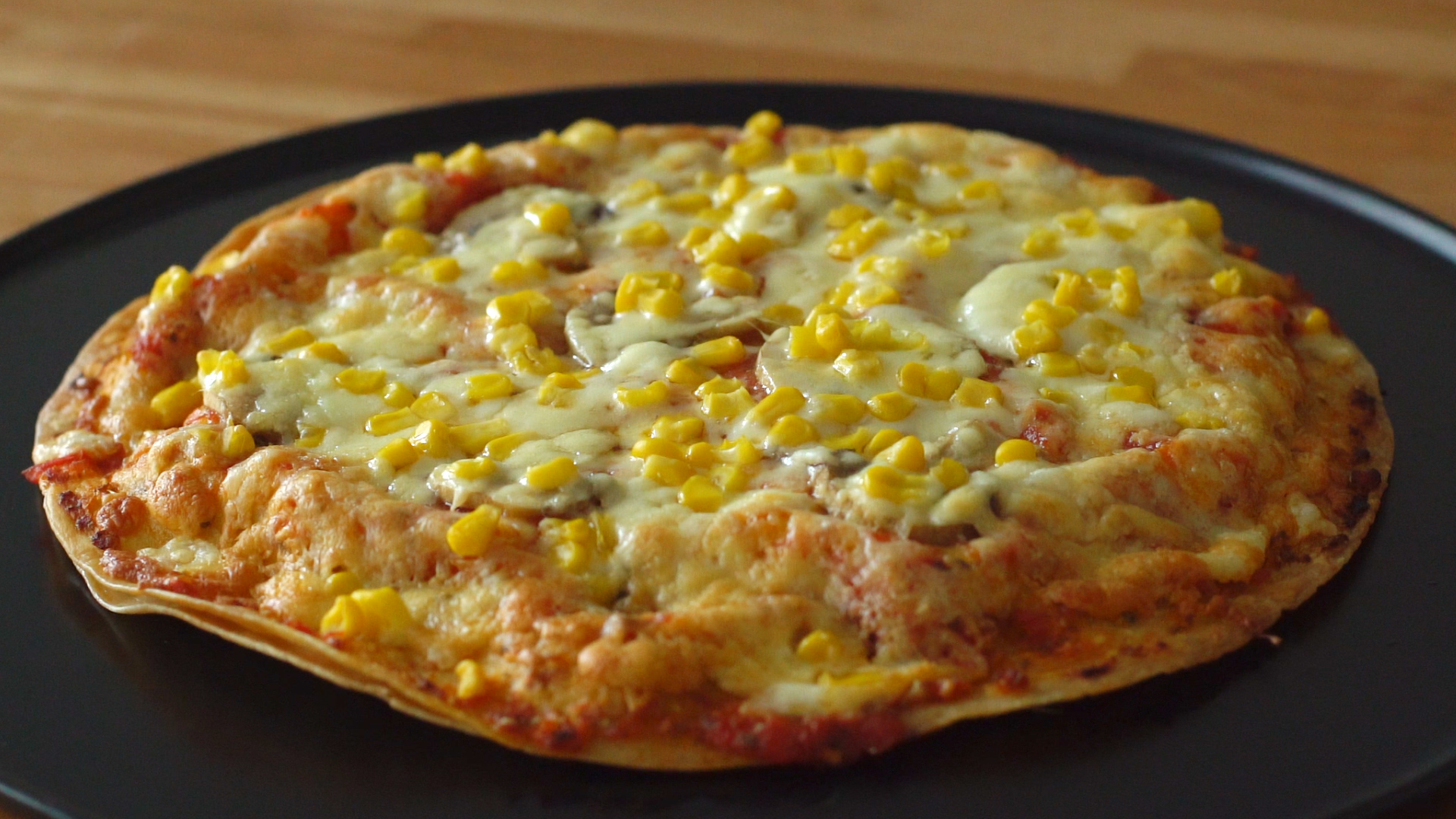 Çift Katlı İtalyan Pizza Tarifi Çift Katlı İtalyan Pizza Tarifi