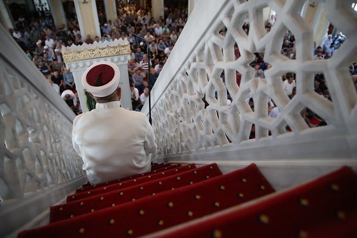 Oğlu FETÖ'den Tutuklanan İmam İntihar Etti