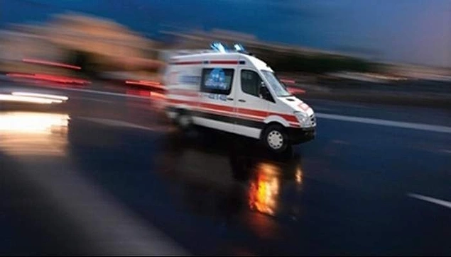 Yangında Mahsur Kalınca Çocuğunu 5. Kattan Atmak Zorunda Kalan Anne Yangında Mahsur Kalınca Çocuğunu 5. Kattan Atmak Zorunda Kalan Anne