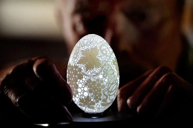 6. This eggshell with over 20.000 holes on it
