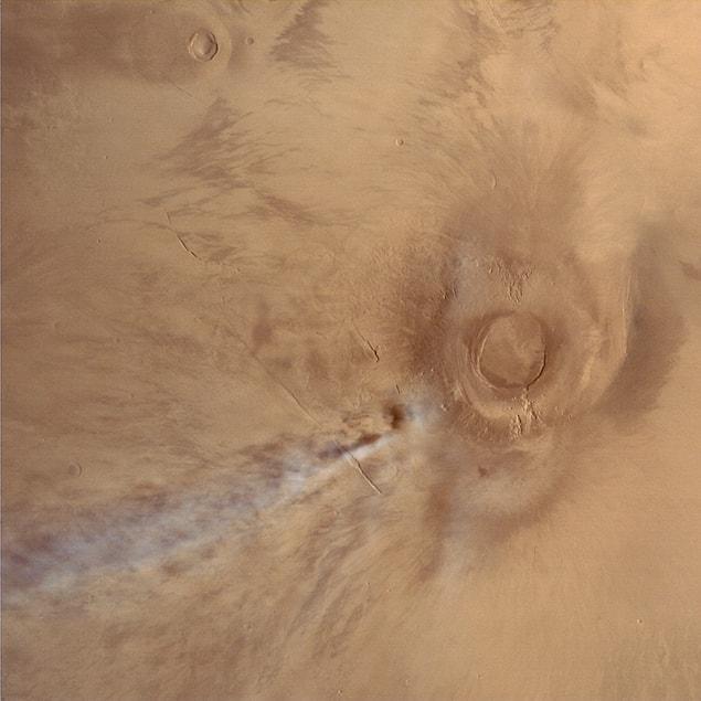 13. Arsia Mons and cloud