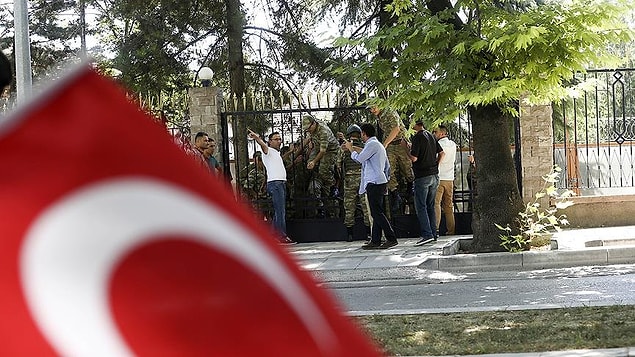 "Darbe kanaati önceden oluşmuştu"