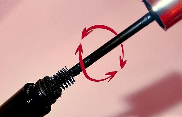3. "If you dip a mascara wand into the tube several times, you can get rid of clumps."