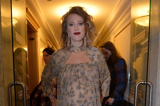 Ксения Собчак провела 20-летний юбилей "Муз-ТВ" на 9 месяце беременности