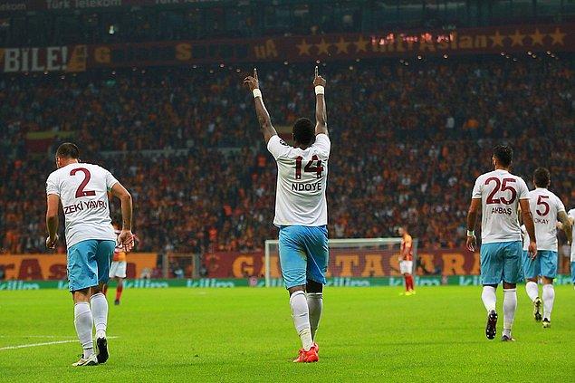 90 dakika sona erdi ve Trabzonspor, deplasmanda Galatasaray'ı 1-0 mağlup etti.