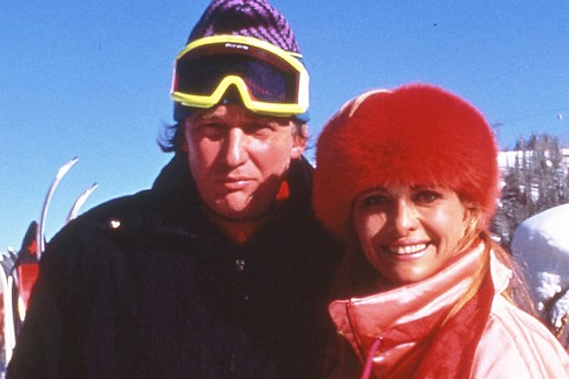 12. Aspen'de kayak gezisi sırasında Ivana Zelnickova ve Marla Maples onun için kavga etmişler.
