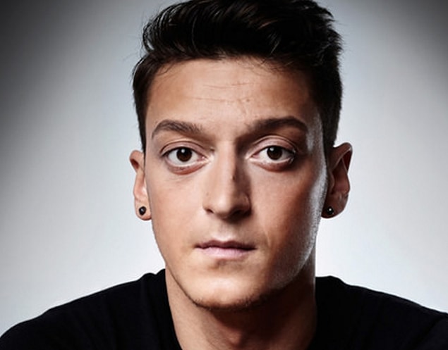 8. Mesut Özil - Enzo Ferrari (Ferrari'nin kurucusu)