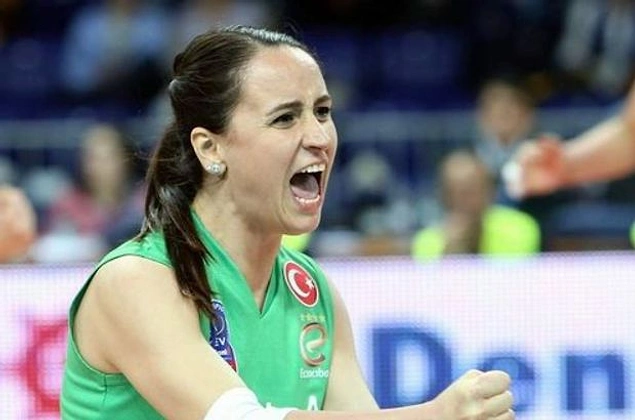 #2 Gülden Kayalar Kuzubaşıoğlu