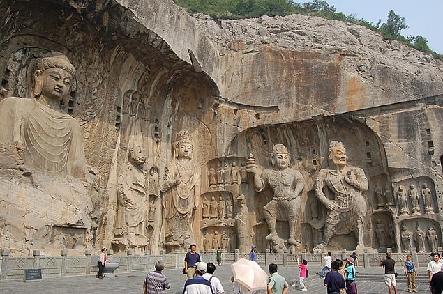 Longmen Mağaraları - Çin