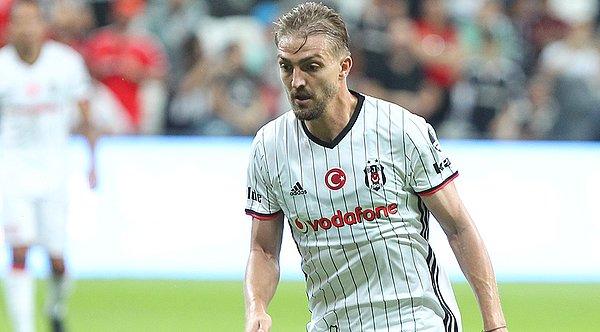 Caner Erkin, bu sezon Beşiktaş'ta 5 Süper Lig, 3 Şampiyonlar Ligi maçına çıktı ve 1 asist yaptı.