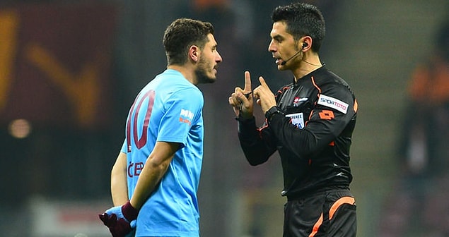 Bu maç ve diğer yönettiğim maçlarla ilgili hiçbir zaman kurum veya kişilerden talimat almadım. Ancak bu maçın görüntülerini daha sonra izlediğimde bana ve Trabzonspor'a çok büyük oyun oynandığını net bir şekilde gördüm.