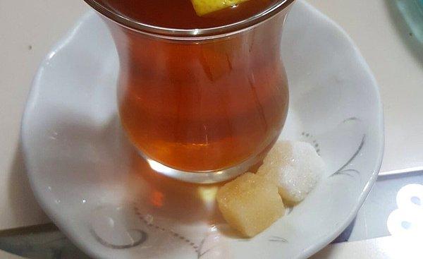 5. Çayı şekersiz içersek, bu bir sorun olmaktan çıkar 😛