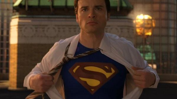 Superman "Clark Kent" çıktı!