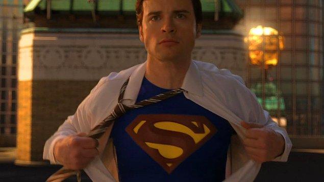 Superman "Clark Kent" çıktı!