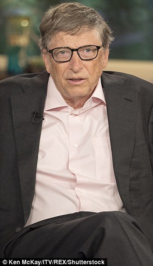 Bill Gates kızı Jennifer'in okuduğu Stanford Üniversitesi'ne kendi adına bir bilgisayar bilimleri binası yapılması için 5 milyon avro bağışladı.