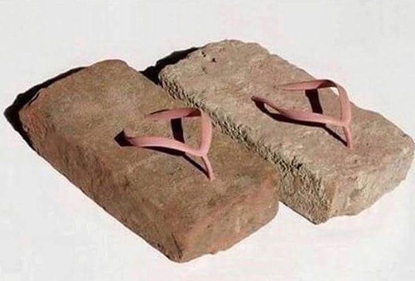 1. Приобретите себе новые тапочки! Поверьте, ваша месть будет страшна и ужасна 😂