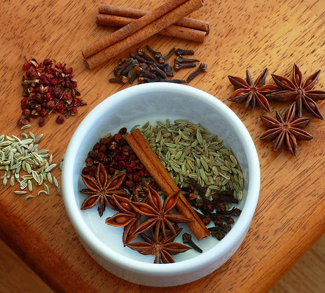 6. Chinese Five Spice (Çin), adı üstünde tam tamına 5 baharatın karışımı!