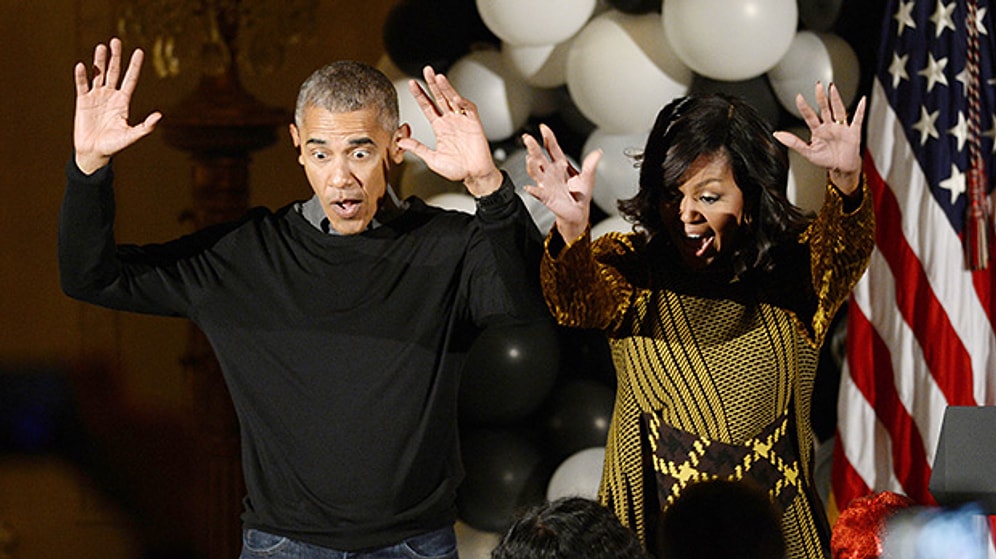 Obama Çiftinden Beyaz Saray'daki Son Cadılar Bayramı'nda 'Thriller' Dansı