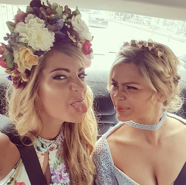 Karşınızda Megan (sağda) ve Tiffany!
