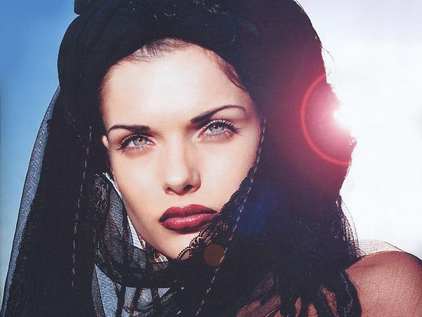 8. Анна Азарова